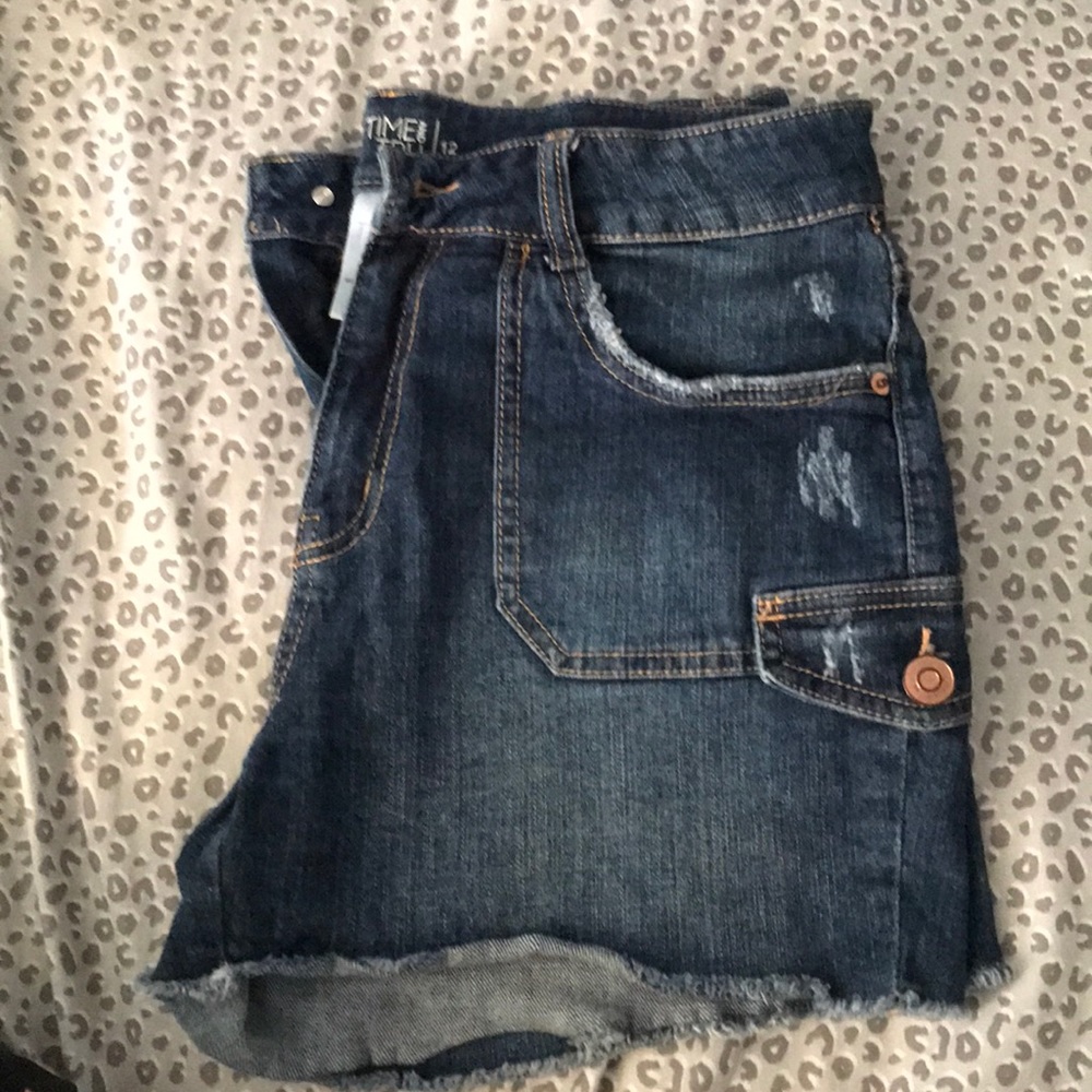 Denim shorts - Picture 4 of 4